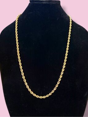 Gold tone thick rope chain necklace